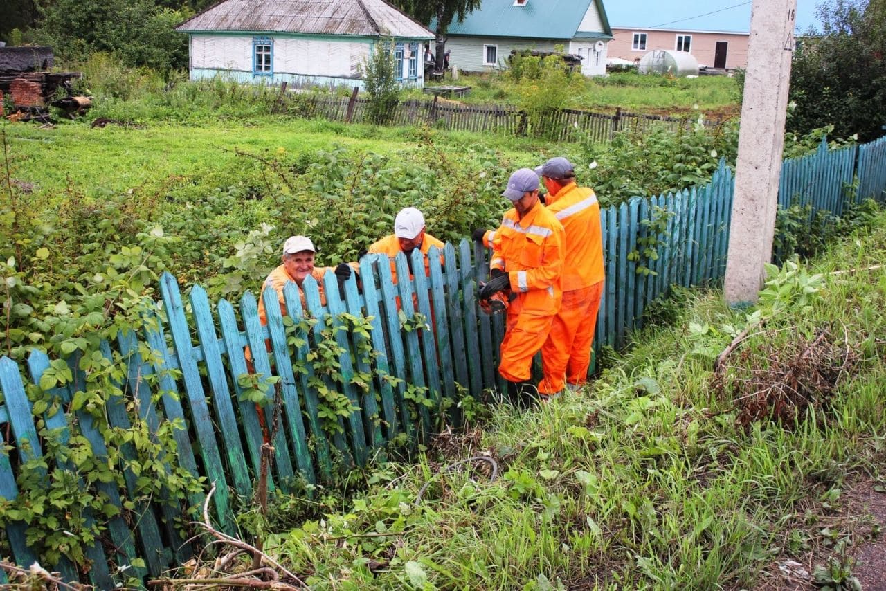 Демонтаж деревянного забора