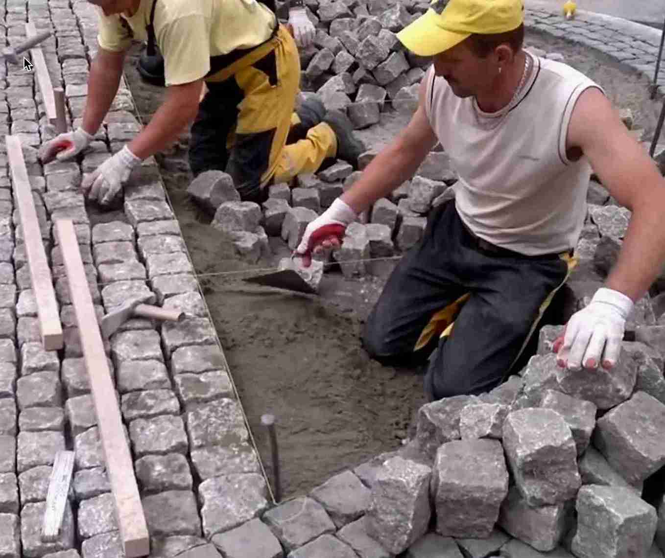 демонтаж-брусчатки